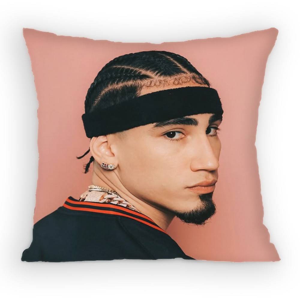 O-Omar C-Courtz Singer Pillow  – Home Textiles Inc recenzja i cena
